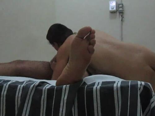 డొమినా యొక్క కొత్త కార్యాలయ బాస్ ఆమె ఇబ్బంది పెట్టాడు